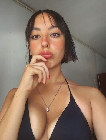 Full leaked Laura oganessian/ private onlyfans photo