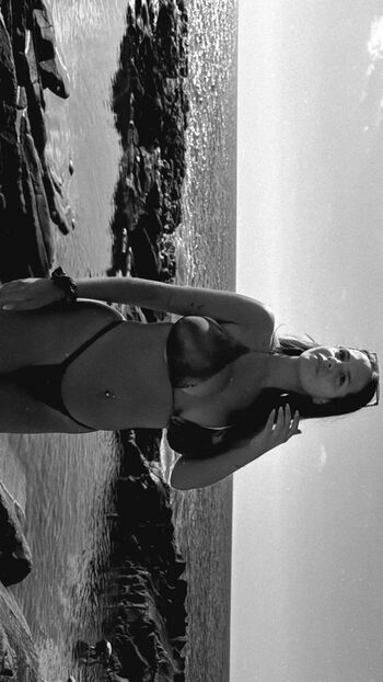 Full leaked Albaagdiazz private onlyfans photo