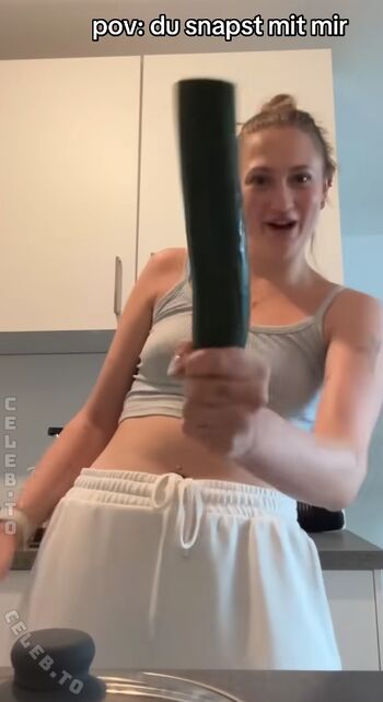 Full leaked Aline xue private onlyfans photo