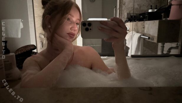 Full leaked Amelie dilla private onlyfans photo