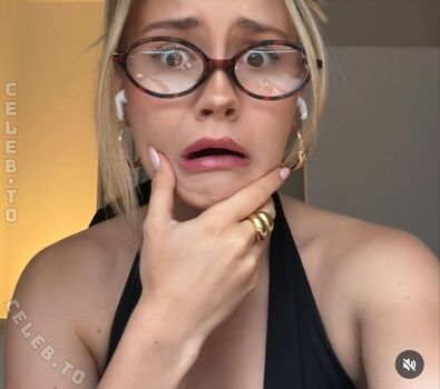 Full leaked Amelie kosin private onlyfans photo