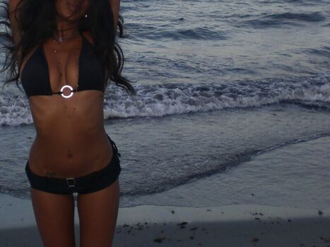 Full leaked Amira shiwraj private onlyfans photo