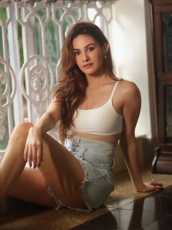 Full leaked Amyra dastur private onlyfans photo