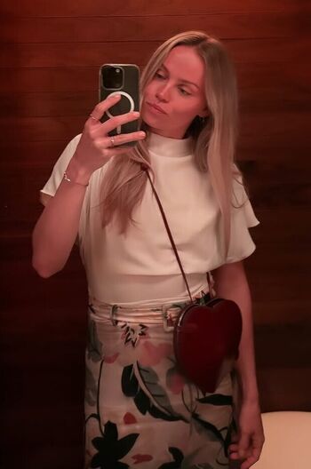 Full leaked Andrea rooth private onlyfans photo