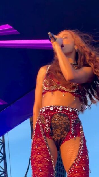 Full leaked Anitta private onlyfans photo