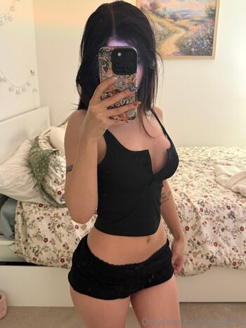 Full leaked Annaeris private onlyfans photo