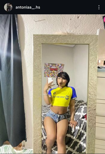 antonia_femb