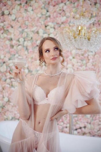 Full leaked Arinazhotikova page private onlyfans photo
