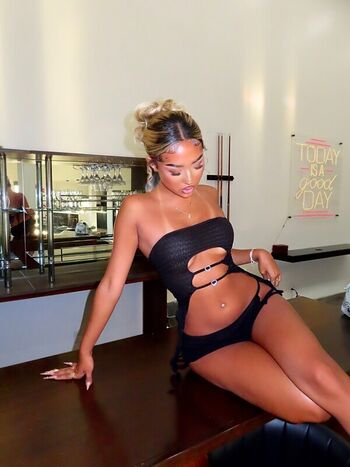 Full leaked Bella dimino private onlyfans photo