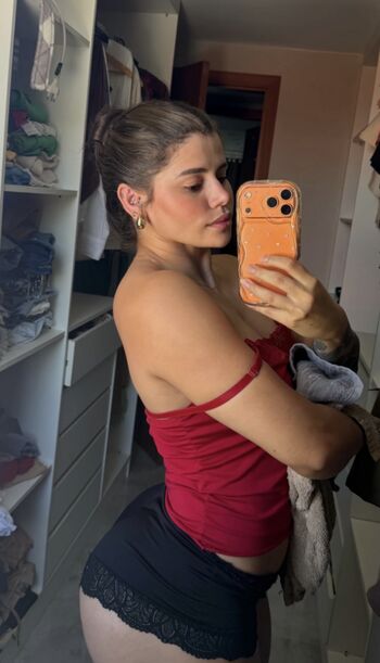 Biah Gomes
