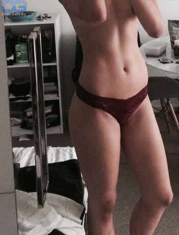 Full leaked Britne oldford private onlyfans photo