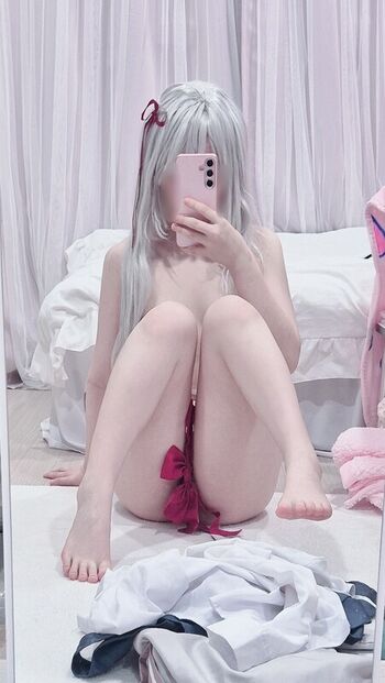 Full leaked Emily dolly/ private onlyfans photo