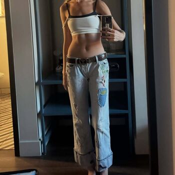 Full leaked Claire rosinkranz private onlyfans photo