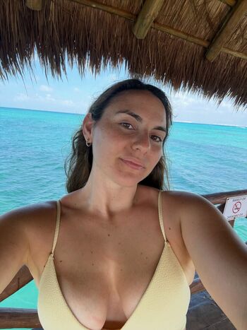 Full leaked Comeren ba private onlyfans photo