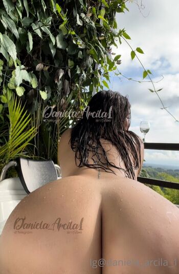 Daniela Arcila1