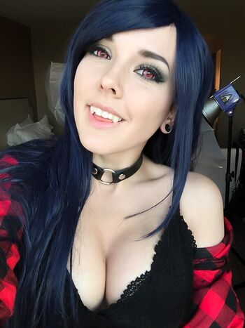 Darshelle Stevens