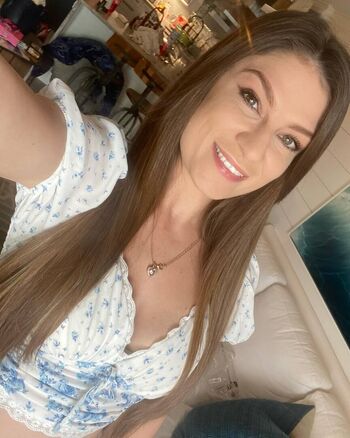 Dillion Carter -