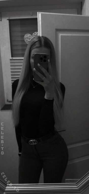 e46_blondie