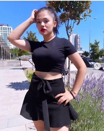 Eda Sakız