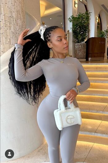 Full leaked Eliizabeth robinson private onlyfans photo