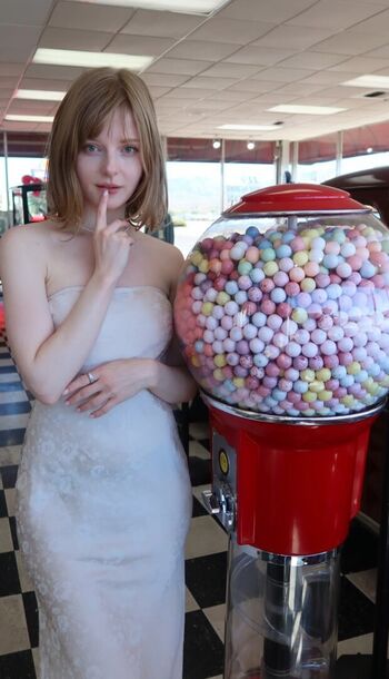 Ella Freya