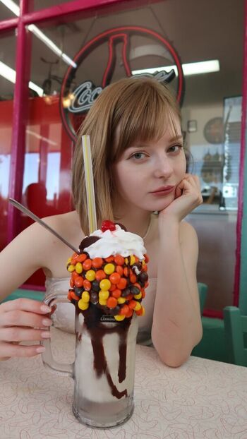 Ella Freya