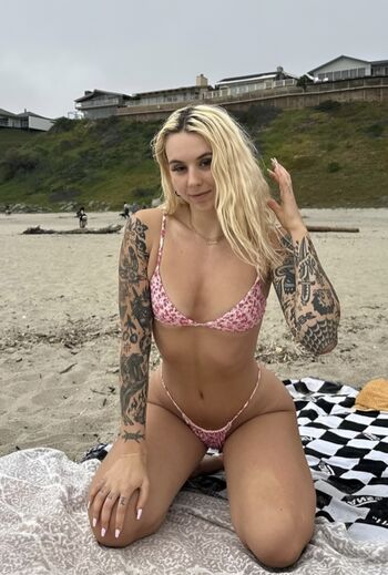 Full leaked Ellieridgerealtor page private onlyfans photo