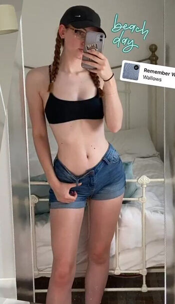 Full leaked Em cavell private onlyfans photo