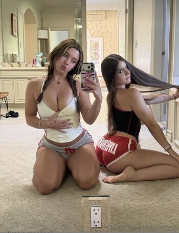 Full leaked Emarr b page private onlyfans photo