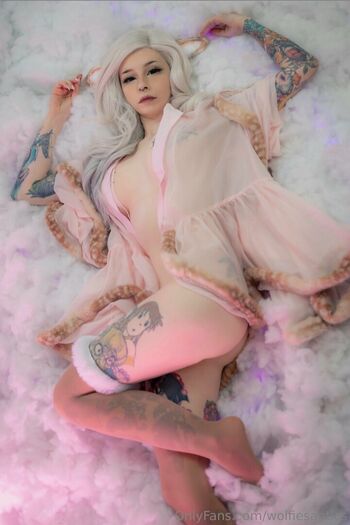 Full leaked Ember wolf private onlyfans photo