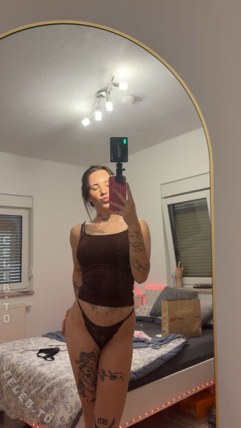 Full leaked Faey private onlyfans photo