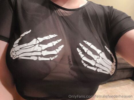 Full leaked Femalefeederheaven private onlyfans photo