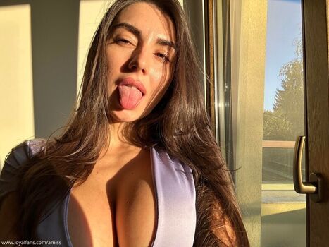Full leaked Femdom mistress private onlyfans photo