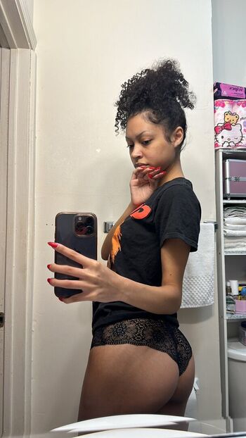 Full leaked Finegalchas private onlyfans photo