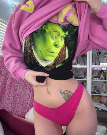 Full leaked Frailu private onlyfans photo