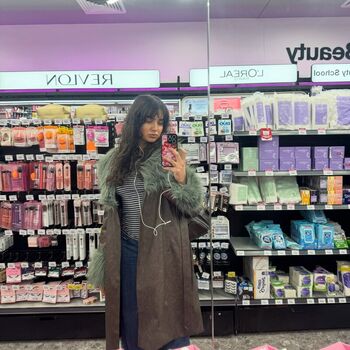 Full leaked Geraldine viswanathan private onlyfans photo
