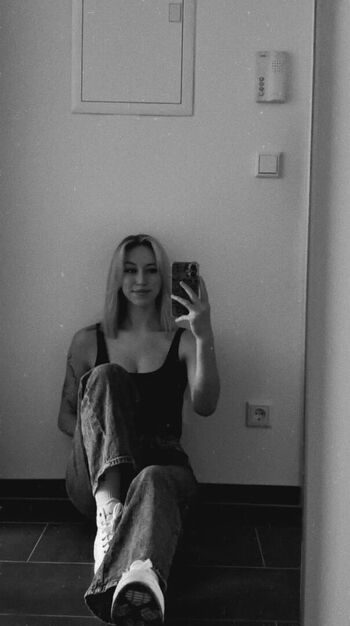 Full leaked German samy private onlyfans photo