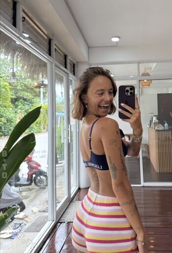 Full leaked Hannaahcarolina private onlyfans photo
