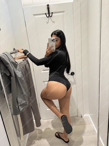 Full leaked Happy barot private onlyfans photo