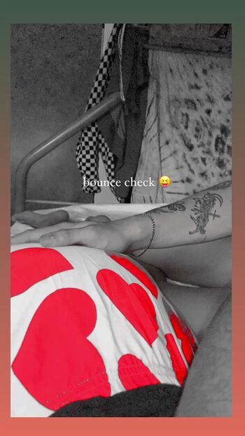 Full leaked Hoelymome private onlyfans photo