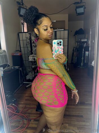 Full leaked Honeydrip private onlyfans photo