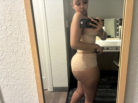 Full leaked Hornafrica page private onlyfans photo