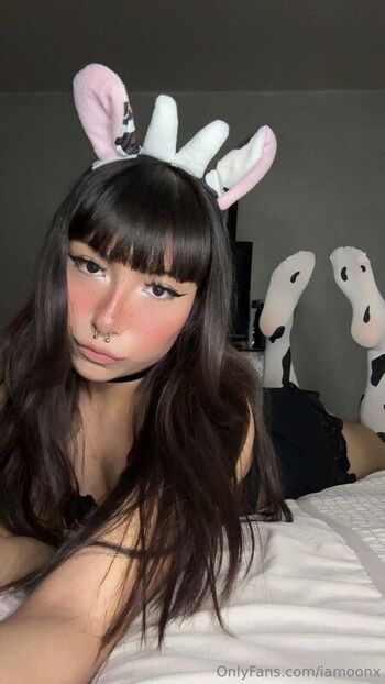 Full leaked Iamoonx private onlyfans photo