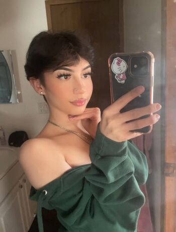 Full leaked Icynrqz private onlyfans photo