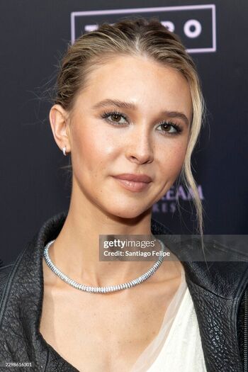 Isabel May