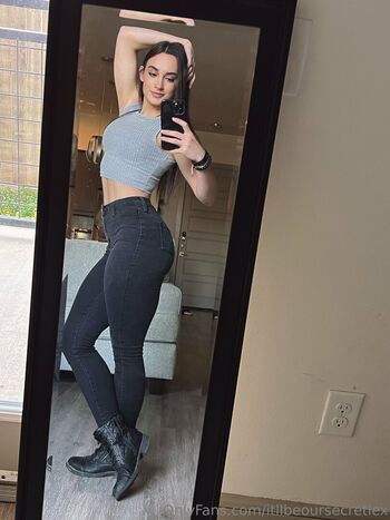 Full leaked Itllbeoursecretlex private onlyfans photo