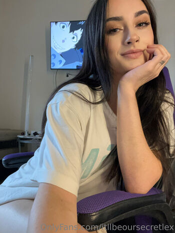 Full leaked Itllbeoursecretlex private onlyfans photo