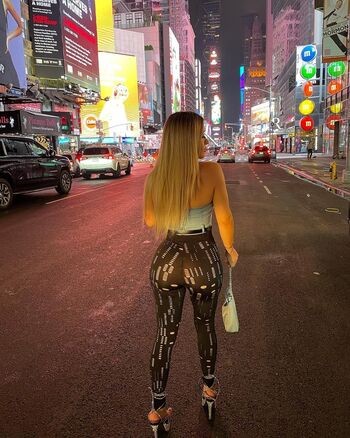 Full leaked Itziiaa page private onlyfans photo