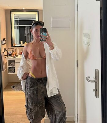 _izzyflannery_