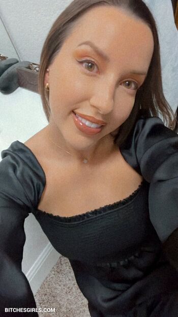 Full leaked Jackiembutler private onlyfans photo